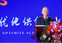 姚景源：不畏国际经济环境艰巨繁重 中国饭店业将走入新的战略机遇期