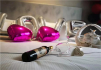 七夕丨带上你的故事，来白玉兰酒店失恋博物馆倾诉！