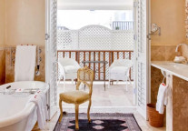 酒店与浴缸：最高级的私密体验  藏在洗澡水中 | 寻礼