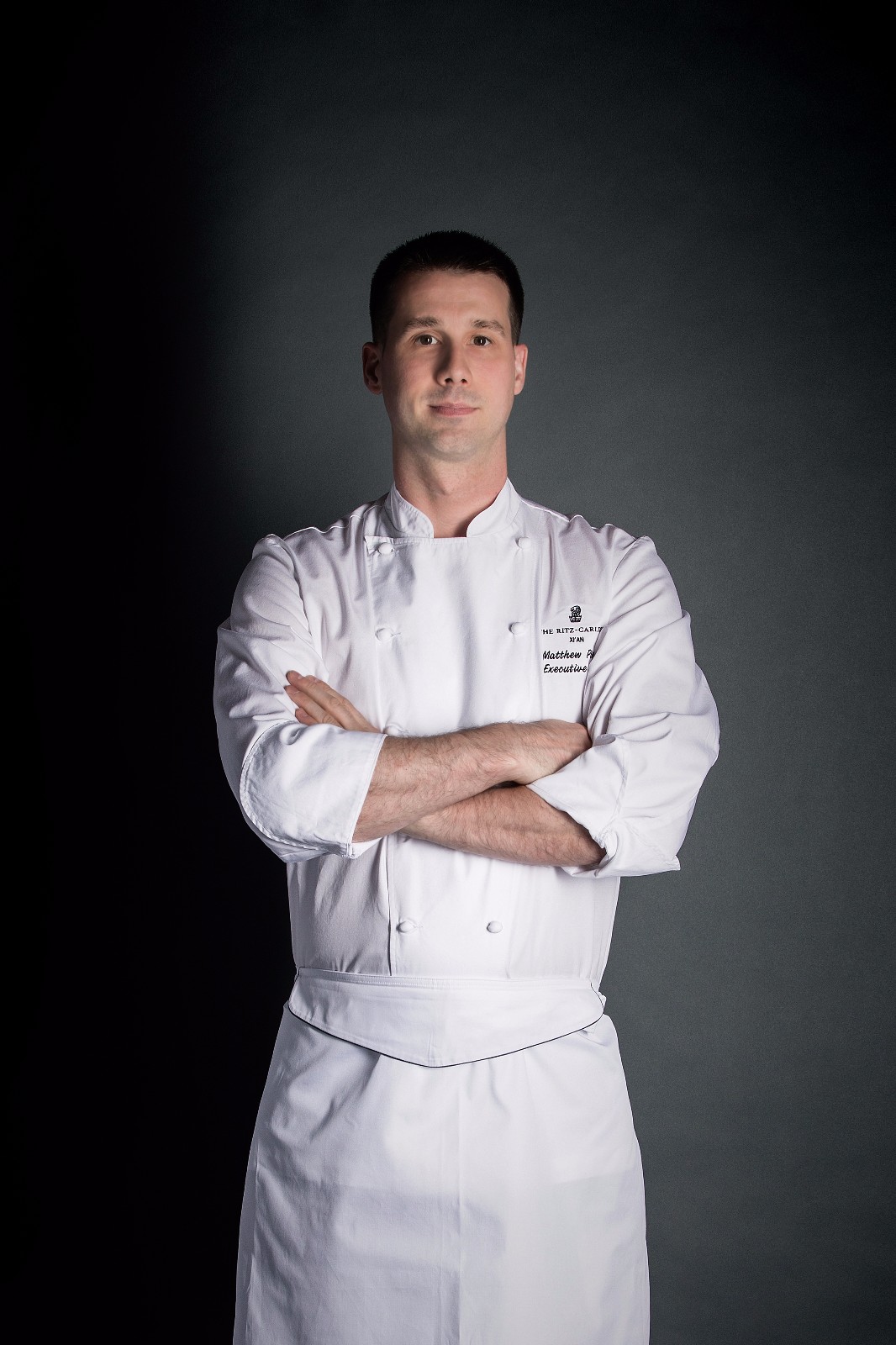 西安丽思卡尔顿酒店行政总厨彭智斌先生(1)(1).jpg 西安丽思卡尔顿酒店行政总厨彭智斌先生(1)(1).jpg