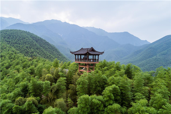 酒店地處湖州市安吉縣,位於昌碩街道勝利西路,距浙北大廈購物中心