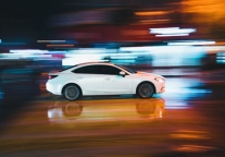 美团再收缩出行业务 停止运营共享汽车