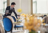 恒大酒店的服务之道