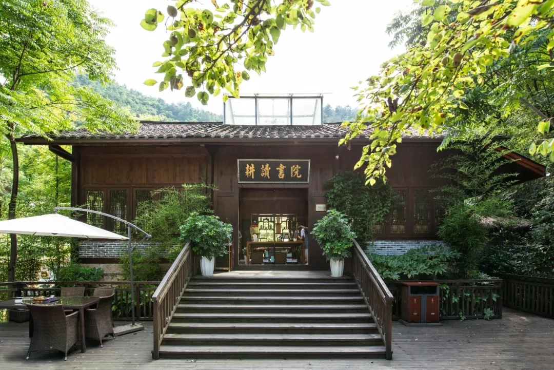 640.webp (8).jpg 640.webp (8).jpg