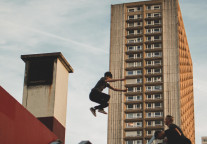 体育总局印发运动休闲特色小镇建设工作指南 强调严控房地产倾向