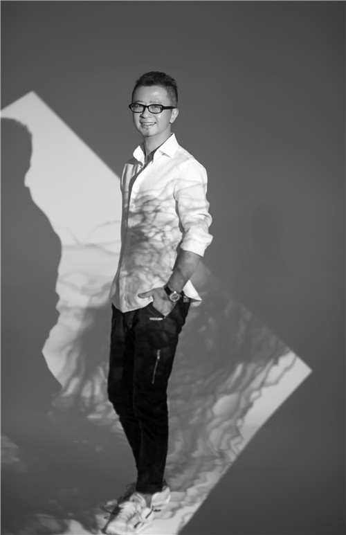 Leo Liu 1.jpg