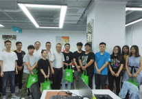 上海市房地产经纪行业协会领导实地调研 蛋壳公寓智能新风系统