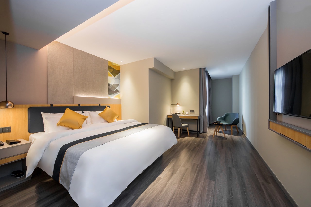 如家睿柏云酒店海城火车站大润发店