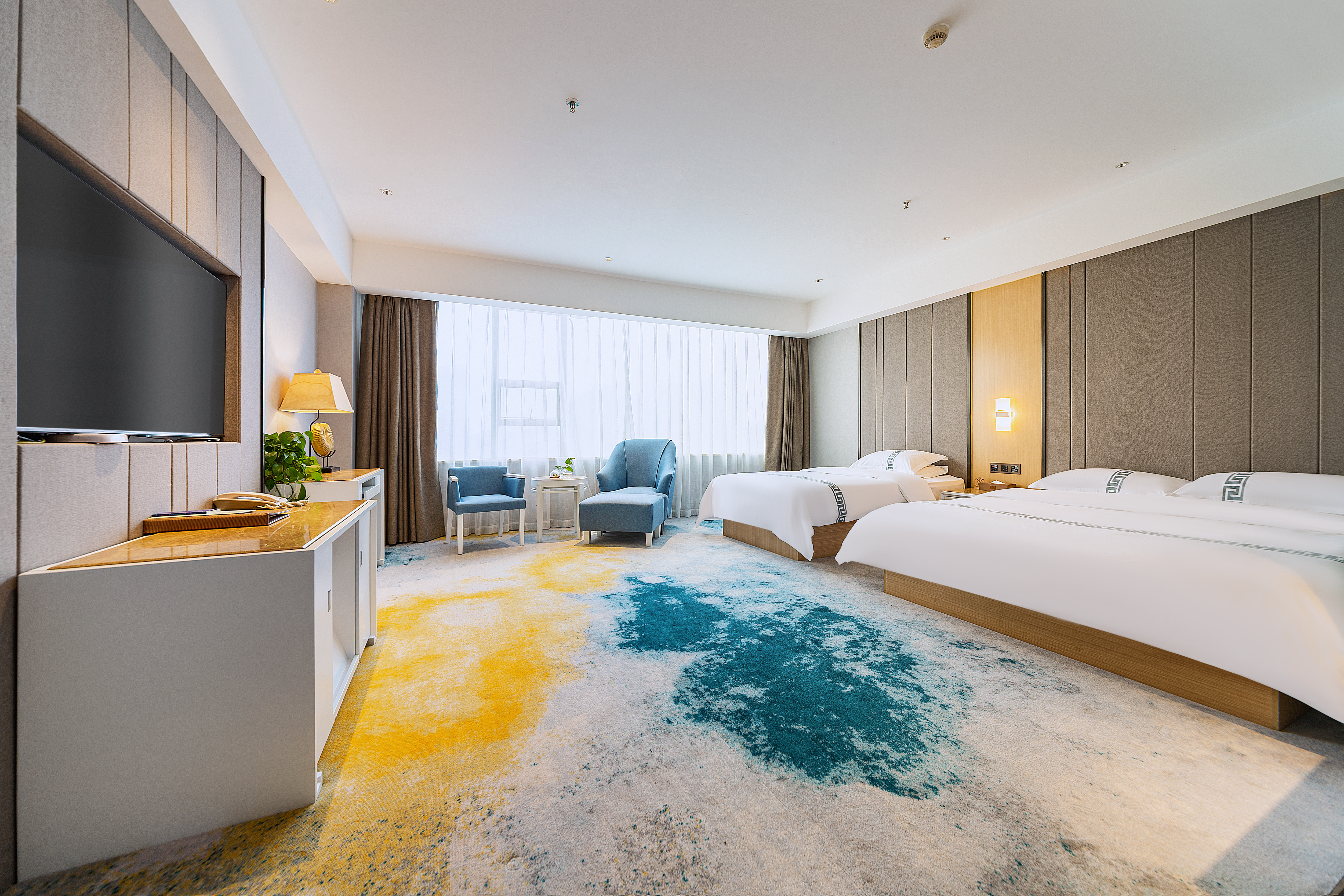 素柏·云酒店(安顺塔山广场国贸购物中心店)