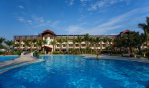 三亚龙兴莱曼海景度假酒店