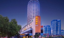 璞爵国际酒店(上海中山公园地铁站店)