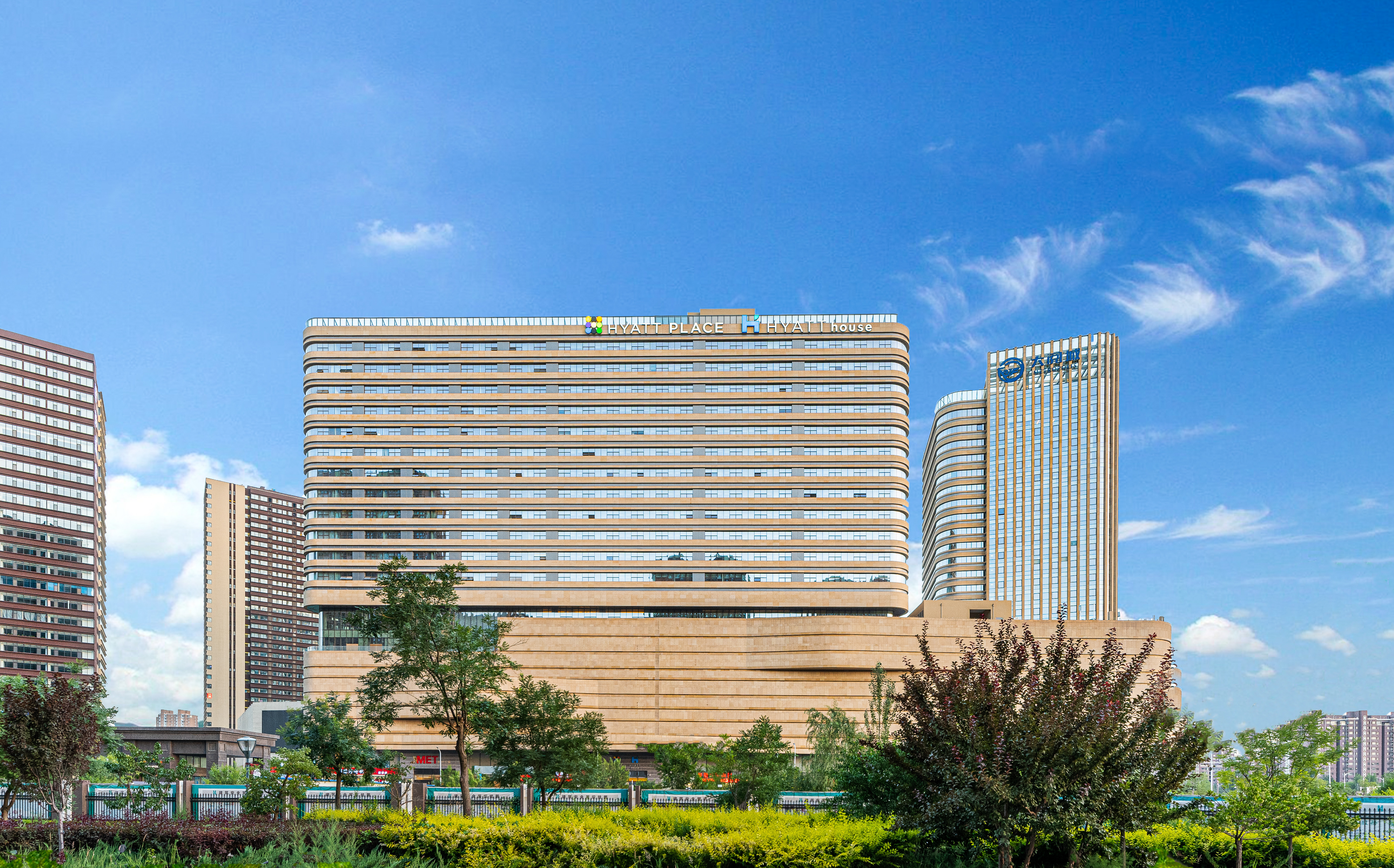 银川阅彩城凯悦嘉轩酒店