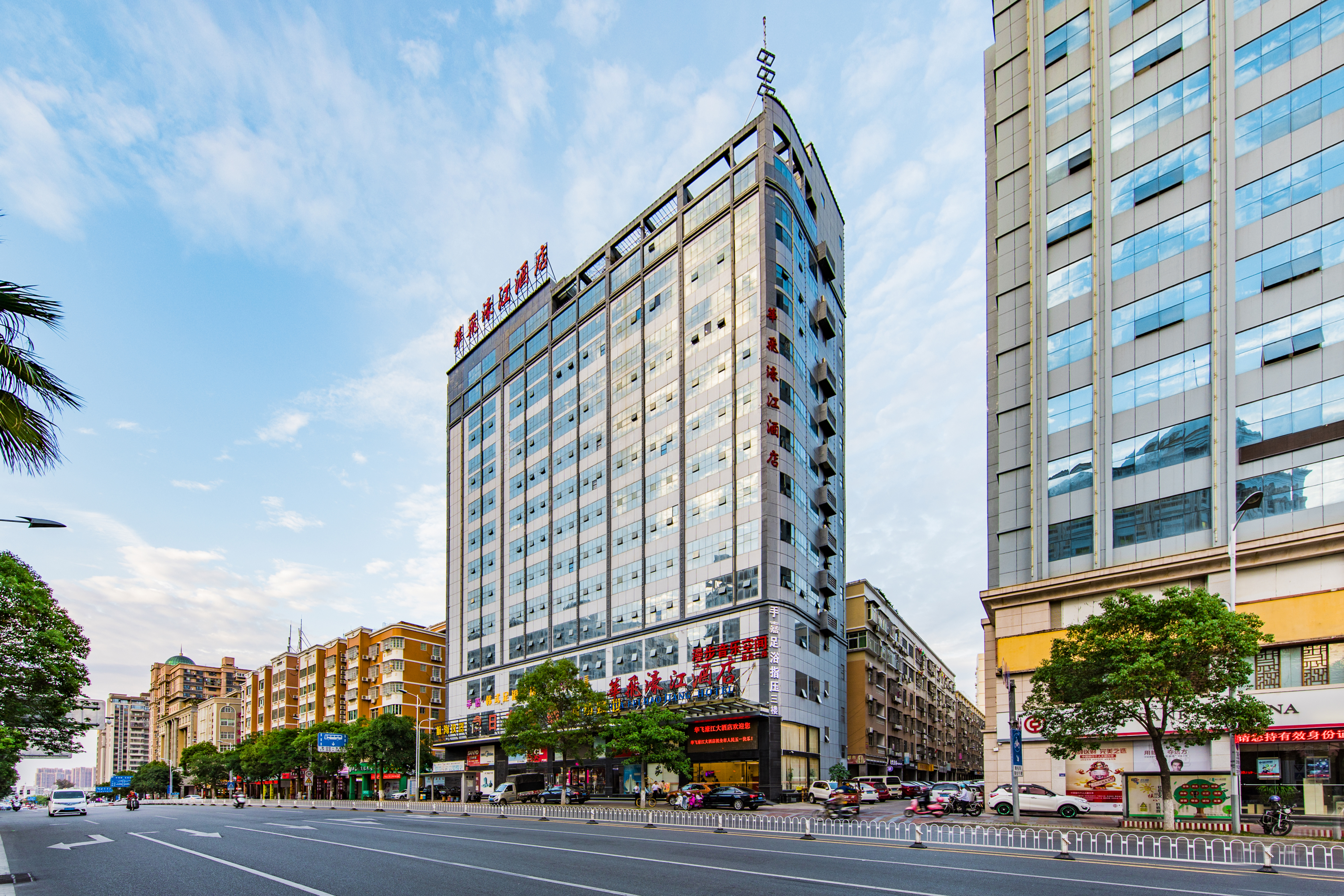 石狮华飞濠江大酒店