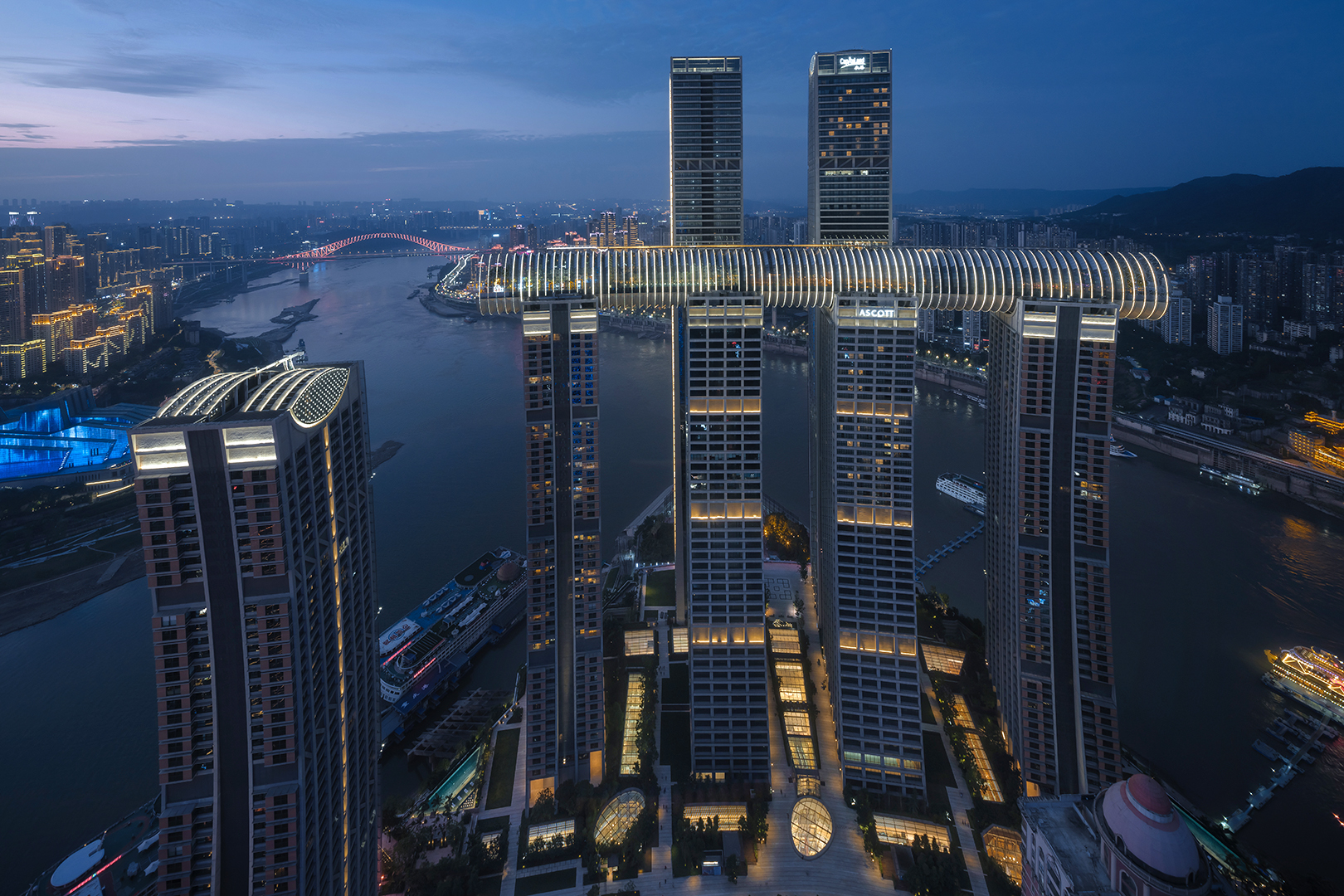 重庆欧辰高空江景酒店(解放碑来福士广场店)