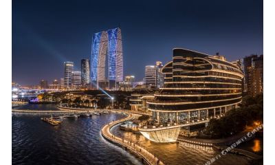 苏州金鸡湖中茵皇冠假日酒店