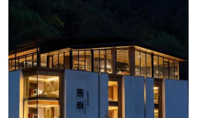 雨崩石洛克